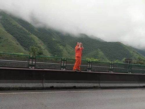 汛期巡查.jpg