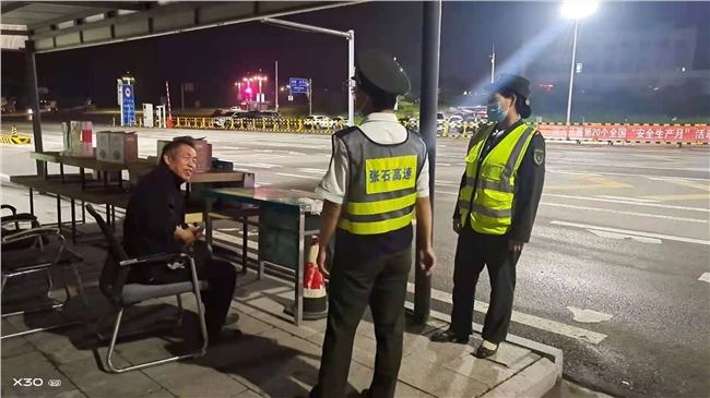 我为群众办实事1.jpg 我为群众办实事1.jpg