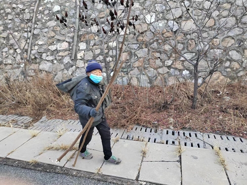 拾荒老人.jpg